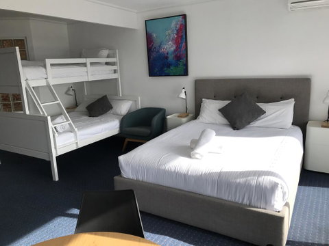 North Pier Hotel - St Kilda Accommodation 3