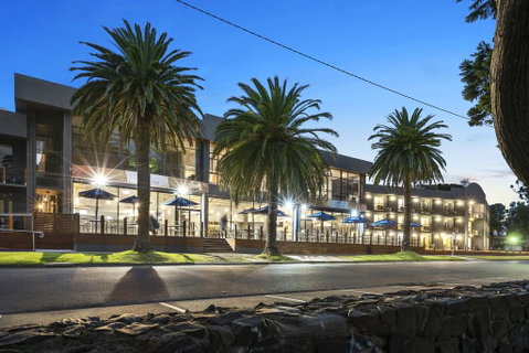 North Pier Hotel - St Kilda Accommodation 0