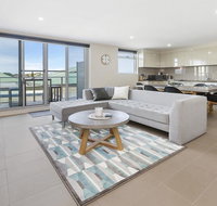 OCEAN BEACH RETREAT - SORRENTO - St Kilda Accommodation