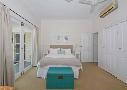 Ocean Breeze Hervey Bay - St Kilda Accommodation 0
