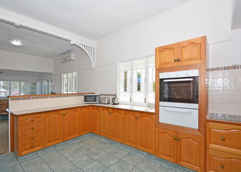 Ocean Breeze Hervey Bay - St Kilda Accommodation 1