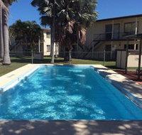Ocean Breeze Units - St Kilda Accommodation