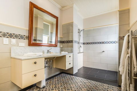 Old Bank Boutique Hotel - St Kilda Accommodation 1