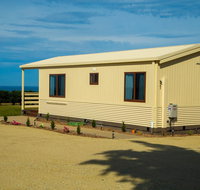 OMARU FARM STAY - St Kilda Accommodation