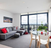One bedroom City Apt with Spectacular Views - St Kilda Accommodation