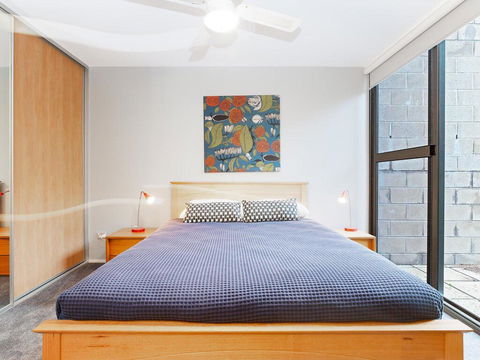 One Mile Ridge', 12a/26 One Mile Close - Stunning Views, Air Con, Infinity Pool - St Kilda Accommodation 3