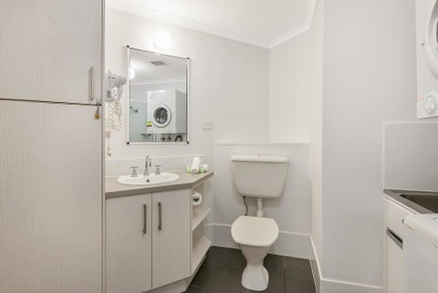 Outrigger Apartments Port Douglas - St Kilda Accommodation 3