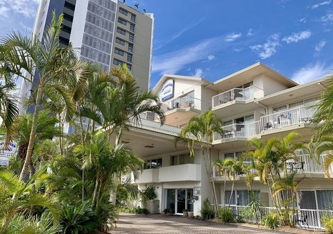 Outrigger Burleigh - St Kilda Accommodation 0