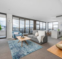 Oversized Luxe 1 Bedder - Amazing Barton - Gym - St Kilda Accommodation