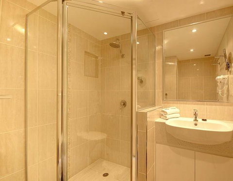 Pacific Surf Absolute Beachfront Apartments - St Kilda Accommodation 1