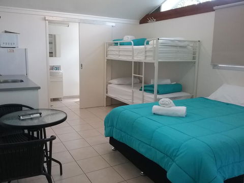 Palms Hervey Bay - St Kilda Accommodation 2
