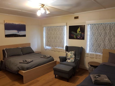 Pandani House - St Kilda Accommodation 2