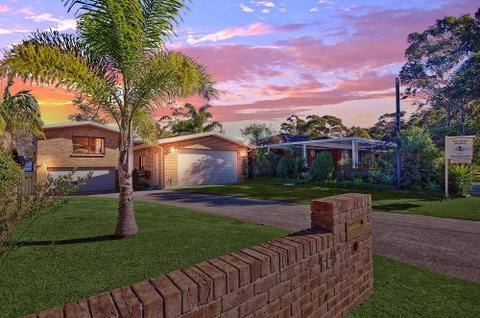 Paradise Beach Apartments - St Kilda Accommodation 0