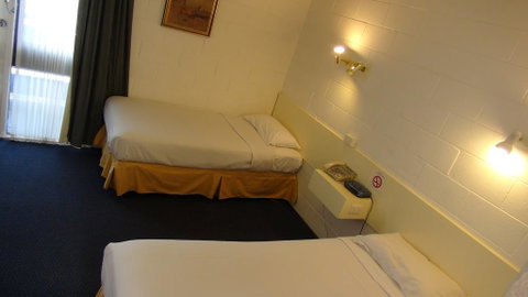 Pathfinder Motel - St Kilda Accommodation 1