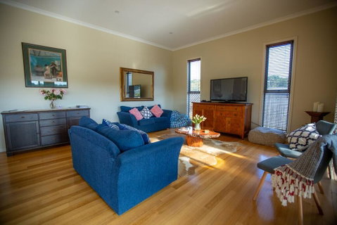 Paula's Place 8 Ti Tree Close Robe - St Kilda Accommodation 3