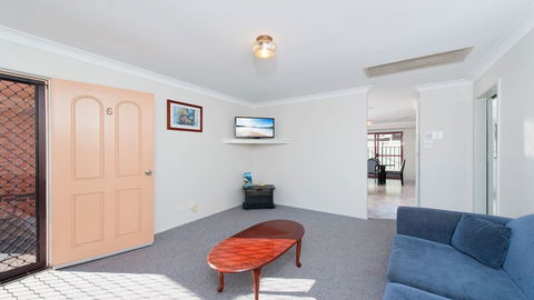 Peaceful, Quiet And So Close To The Beach! - St Kilda Accommodation 3