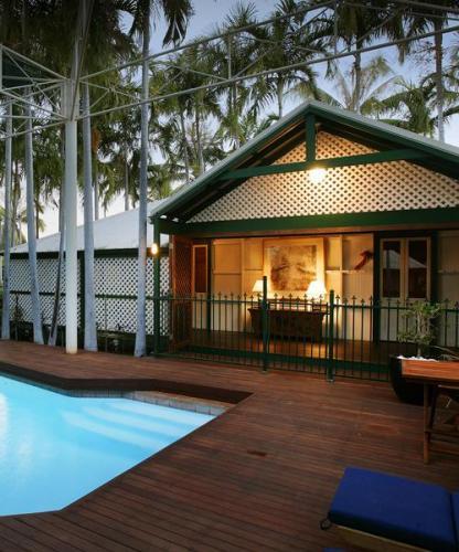 Pinctada McAlpine House - St Kilda Accommodation 3
