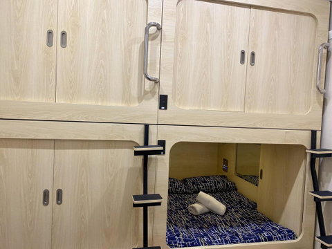 Pod Bed Coogee Beachside - St Kilda Accommodation 1