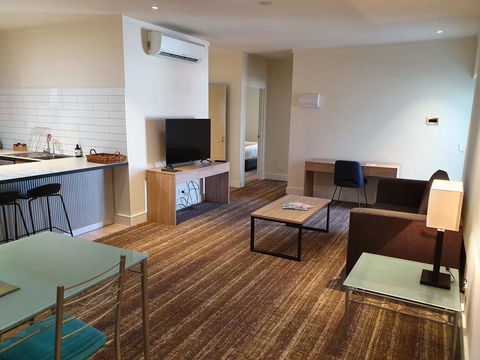 Porter's Plainland Hotel - St Kilda Accommodation 3