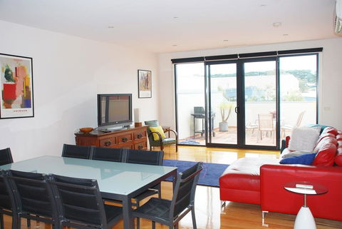 POSITION PERFECT CENTRAL INVERLOCH - St Kilda Accommodation 0