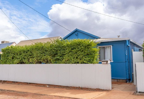 Prospectors Carriage House - St Kilda Accommodation 2