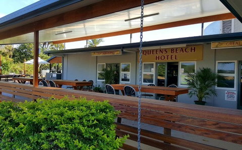 Queens Beach Hotel - St Kilda Accommodation 0