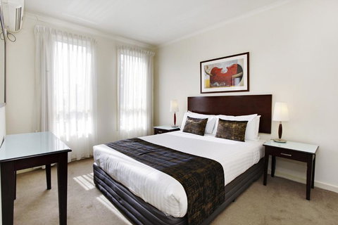 Quest Royal Gardens - St Kilda Accommodation 1