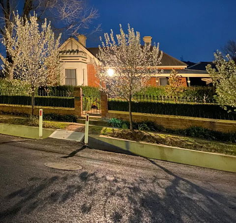 QUILTY HOUSE (Formerly Beethovens) - St Kilda Accommodation 0