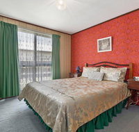 Raymond Cottage - St Kilda Accommodation