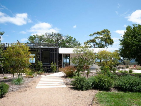 Red Hill Ridge - St Kilda Accommodation 3