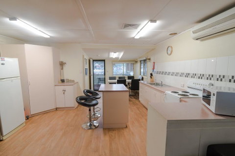 Riverfront Getaway - Mannum - St Kilda Accommodation 2