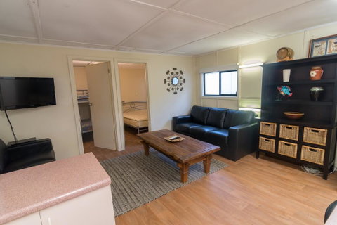 Riverfront Getaway - Mannum - St Kilda Accommodation 3