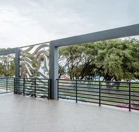 Rockingham Beachfront Apartment - St Kilda Accommodation