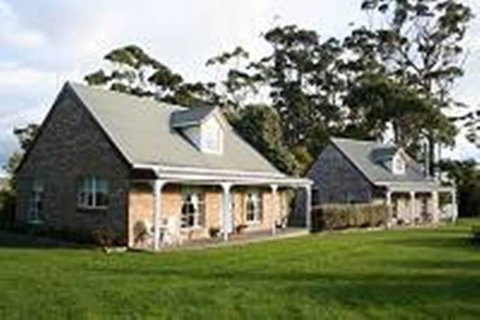 Rosebank Cottage Collection - St Kilda Accommodation 3
