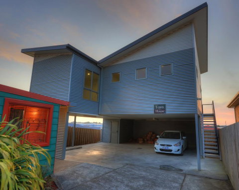 Rosebank Cottage Collection - St Kilda Accommodation 2
