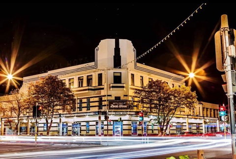 Royal Hotel Orange - St Kilda Accommodation 0