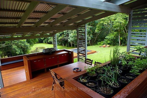 Runawaytomaleny - St Kilda Accommodation 0