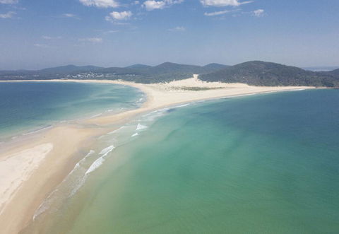 Samurai Beach Bungalows - Port Stephens YHA - St Kilda Accommodation 2