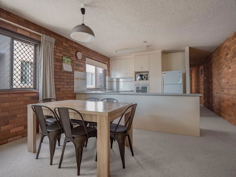 San Clemente Unit 4/24 Orvieto Terrace - St Kilda Accommodation 3
