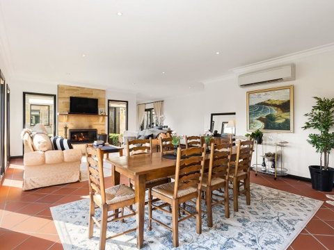 Sandstone Estate - St Kilda Accommodation 2
