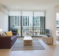 Scarlett - Docklands Delight Balcony Gym  Pool - St Kilda Accommodation