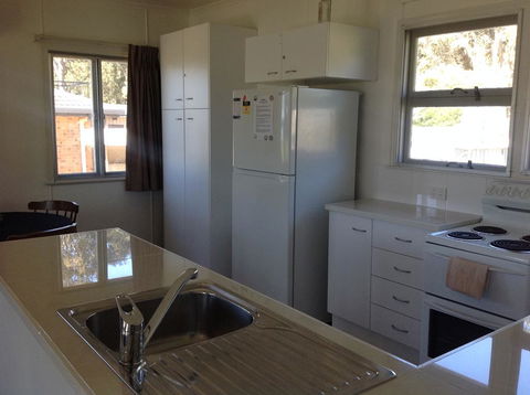 Seaside Cottage - St Kilda Accommodation 3