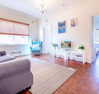 Serenity by the Beach - St Kilda Accommodation