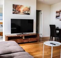 Serenity by the Botanical Garden Free Parking - St Kilda Accommodation