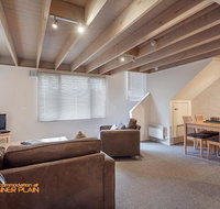 Shiraz - St Kilda Accommodation