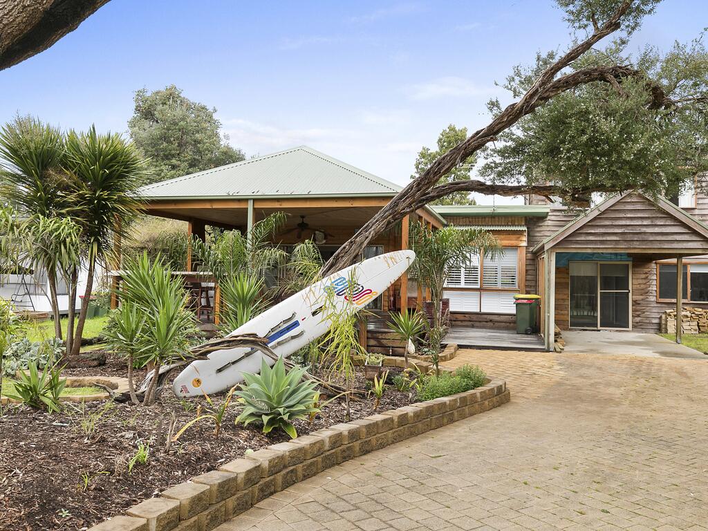 Silverleaves VIC St Kilda Accommodation