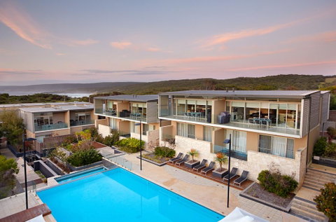Smiths Beach Resort - St Kilda Accommodation 0
