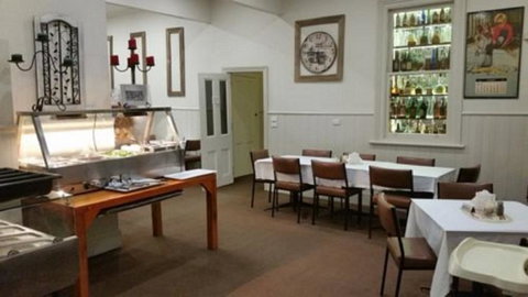 Snake Valley Hotel - St Kilda Accommodation 0