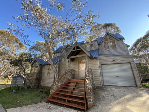 Snowdragon - St Kilda Accommodation 0