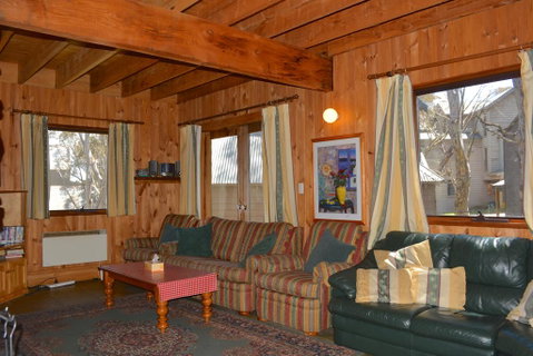 Snowdrop Lodge - St Kilda Accommodation 1